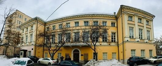 Дом с палатами княгини А. Н. Лобановой-Ростовской – князя В. В. Долгорукова (Москва) Дом с палатами княгини А. Н. Лобановой-Ростовской – князя В. В. Долгорукова (Москва)