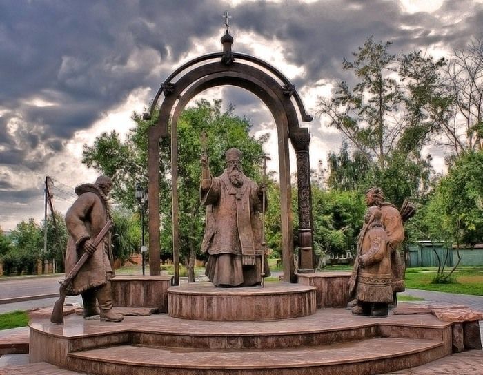 Памятник митрополиту Филофею (Тюмень) Памятник митрополиту Филофею (Тюмень)