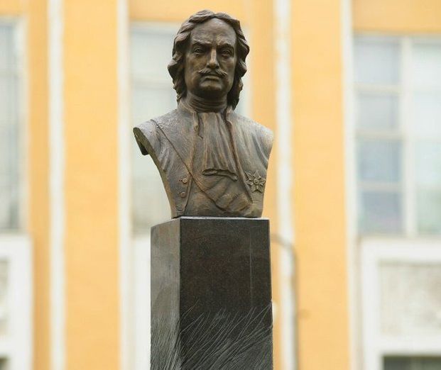 Памятник Петру I в Ботаническом саду (С-Петербург) Памятник Петру I в Ботаническом саду (С-Петербург)