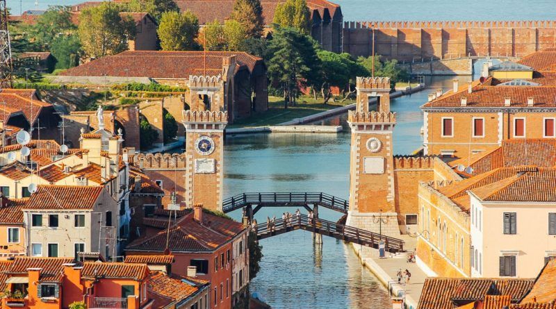 Венецианский Арсенал (L’Arsenale di Venezia) Венецианский Арсенал (L’Arsenale di Venezia)
