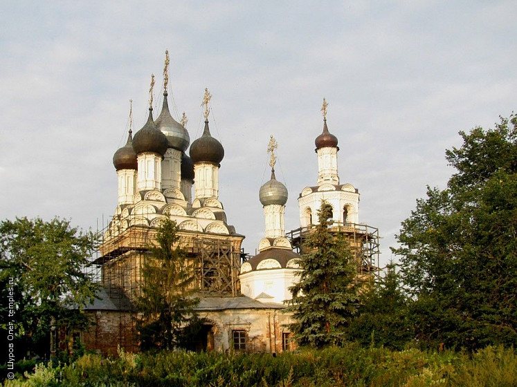 Дединово, дворцовое село с церковью Троицы Живоначальной (Московская обл.) Дединово, дворцовое село с церковью Троицы Живоначальной (Московская обл.)