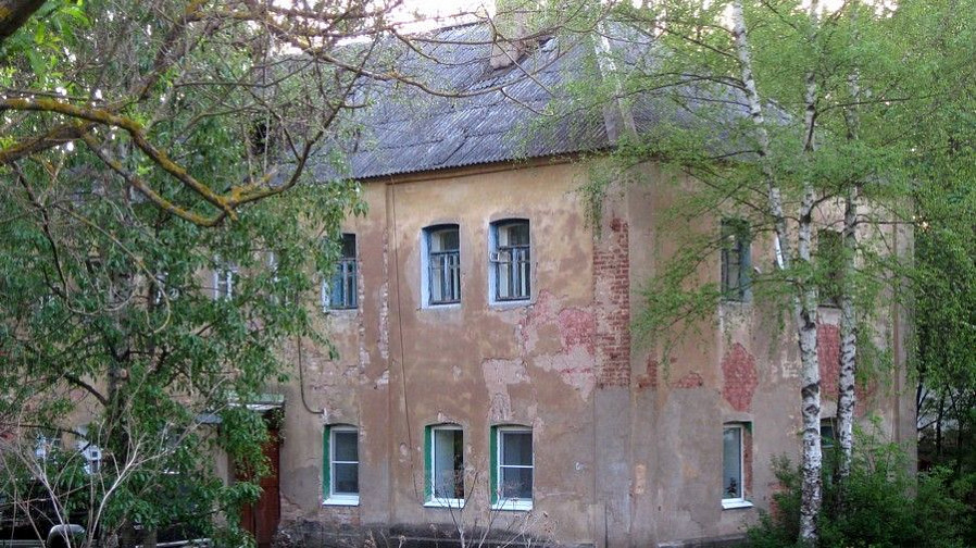 Памятный знак на месте основания Гжатской пристани (Гагарин, Смоленская обл.) Памятный знак на месте основания Гжатской пристани (Гагарин, Смоленская обл.)