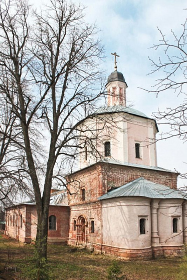 Васильевское, вотчина Е. И. Украинцева — графа Г. И. Головкина с церковью Воскресения (Московская обл.) Васильевское, вотчина Е. И. Украинцева — графа Г. И. Головкина с церковью Воскресения (Московская обл.)