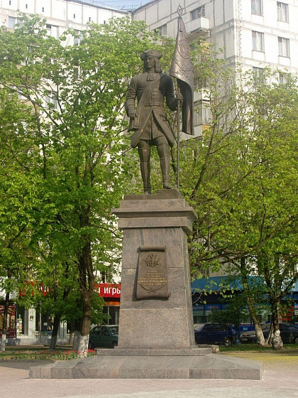 Памятник первому русскому гвардейцу С. Л. Бухвостову (Москва) Памятник первому русскому гвардейцу С. Л. Бухвостову (Москва)