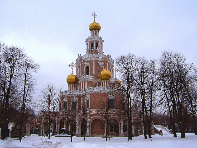 Фили (Покровское), усадьба Л. К. Нарышкина с церковью Покрова Пресвятой Богородицы (Москва) Фили (Покровское), усадьба Л. К. Нарышкина с церковью Покрова Пресвятой Богородицы (Москва)