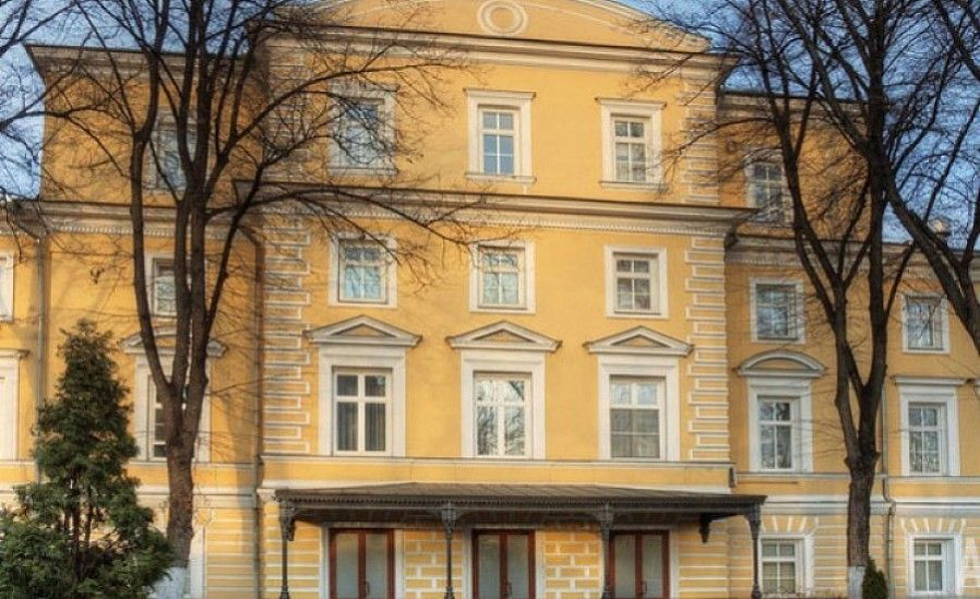 Дом с палатами А. Ф. Нарышкина – П. Е. Ладыженского (Москва) Дом с палатами А. Ф. Нарышкина – П. Е. Ладыженского (Москва)