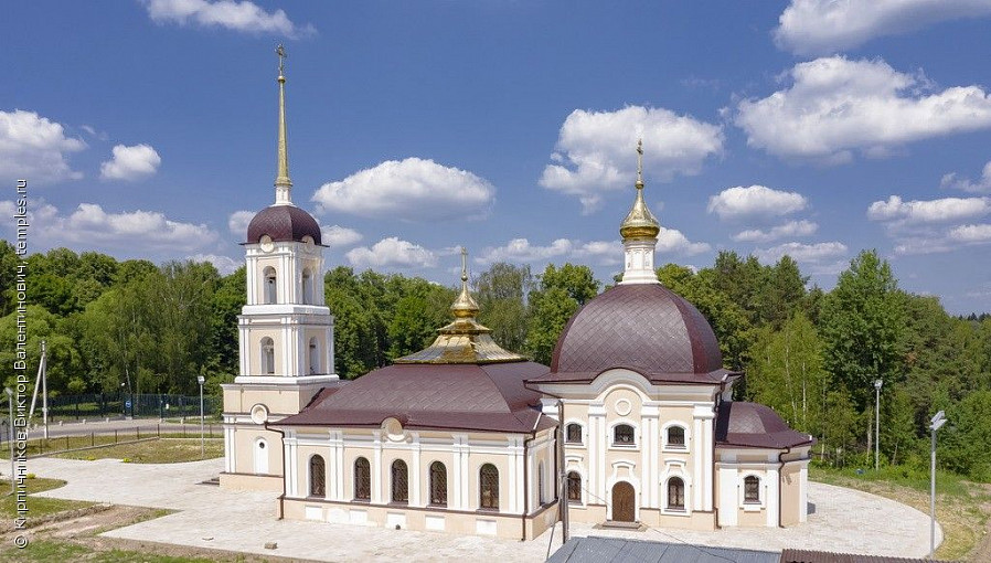 Церковь Рождества Пресвятой Богородицы в вотчине И. И. Бутурлина Никольское (Калужская обл.) Церковь Рождества Пресвятой Богородицы в вотчине И. И. Бутурлина Никольское (Калужская обл.)