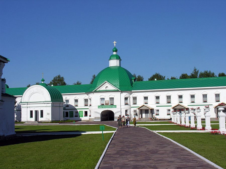 Троицкий Александро-Свирский монастырь (Старая Слобода, Ленинградская обл.) Троицкий Александро-Свирский монастырь (Старая Слобода, Ленинградская обл.)