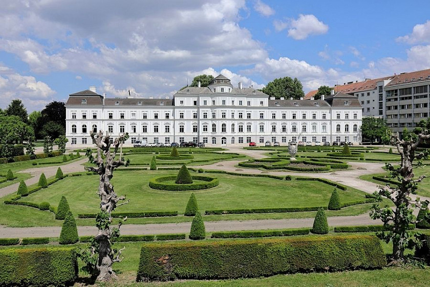 Дворец и парк Аугартен (Palais und Park Augarten)