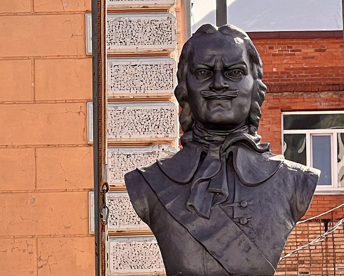 Памятник Петру I (Владивосток) Памятник Петру I (Владивосток)
