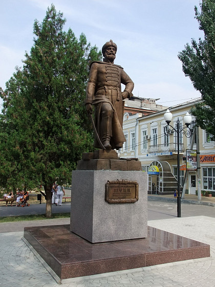 Памятник А. С. Шеину (Азов, Ростовская обл.) Памятник А. С. Шеину (Азов, Ростовская обл.)