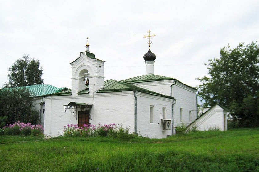 Церковь Сретения Господня с усыпальницей сестёр Петра I в Успенском Александровском монастыре (Владимирская обл.) Церковь Сретения Господня с усыпальницей сестёр Петра I в Успенском Александровском монастыре (Владимирская обл.)