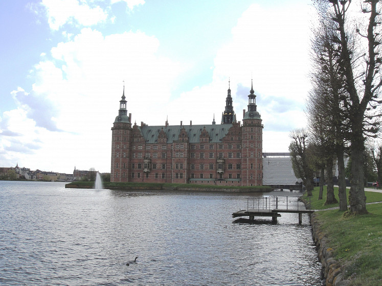 Замок Фредериксборг (Frederiksbоrg Slot)
