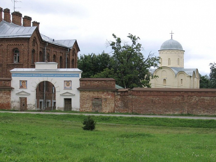 Староладожский Успенский монастырь (Ленинградская обл.) Староладожский Успенский монастырь (Ленинградская обл.)
