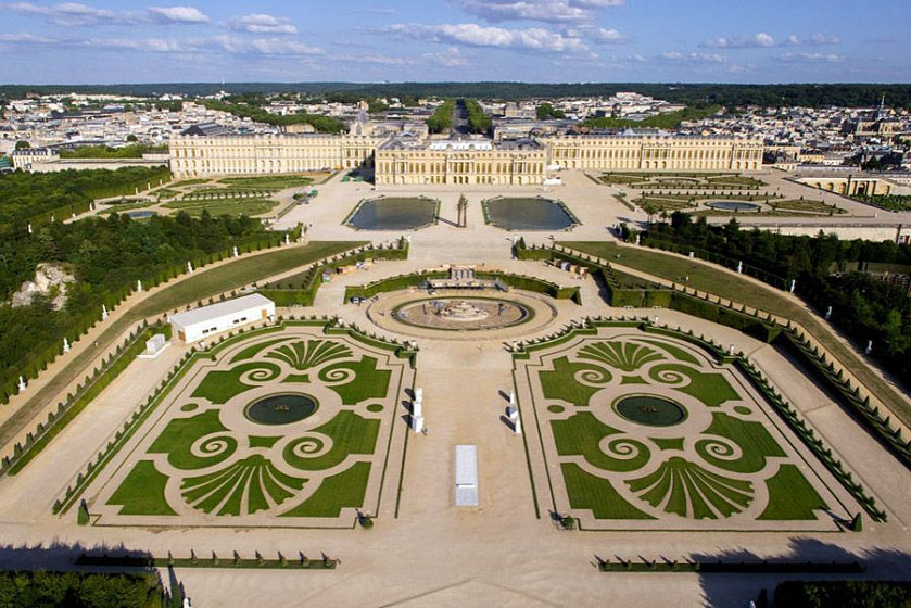 Дворец и парк Версаль (Château de Versaiiles) Дворец и парк Версаль (Château de Versaiiles)