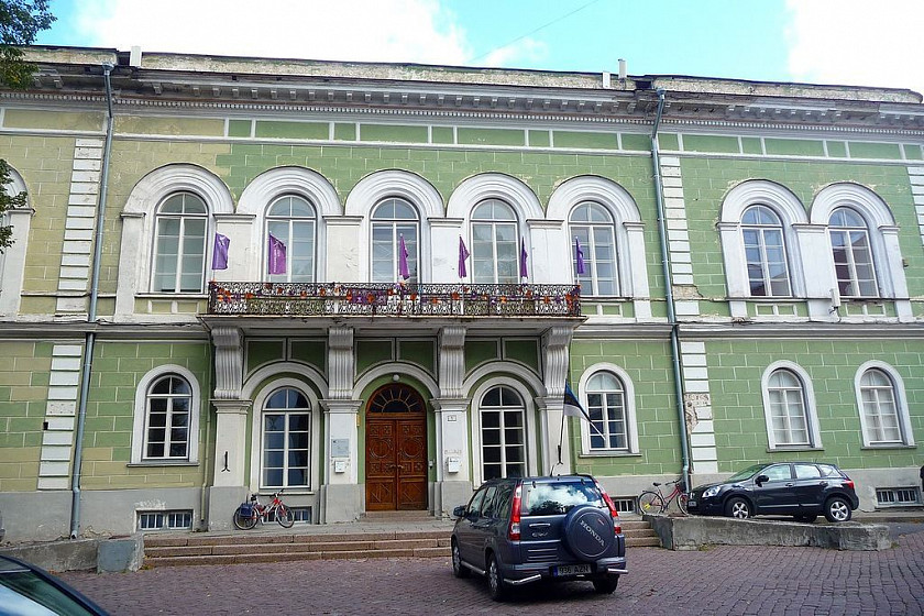 Дом рыцарства (Rüütelkonna hoone) Дом рыцарства (Rüütelkonna hoone)