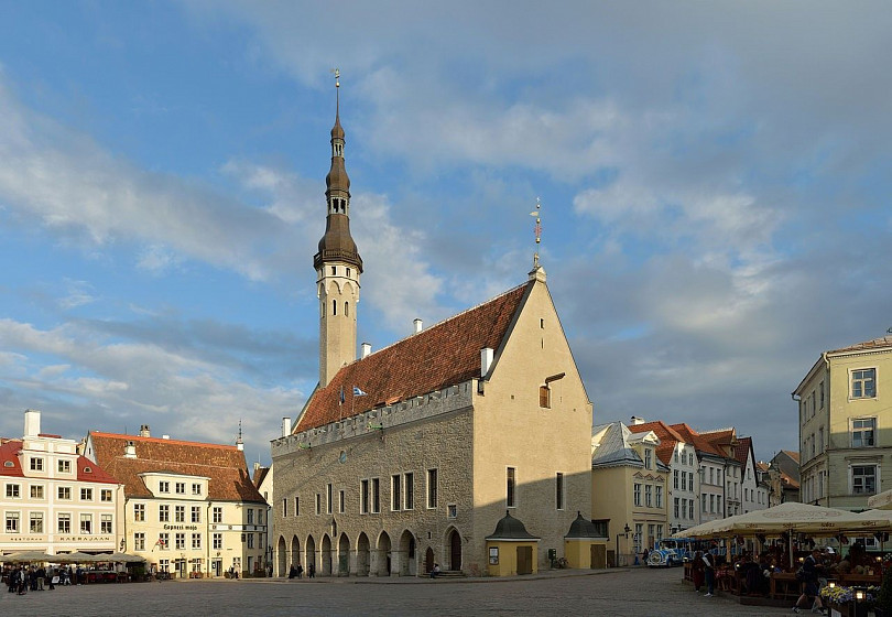 Таллинская ратуша (Tallinna Raekoda)