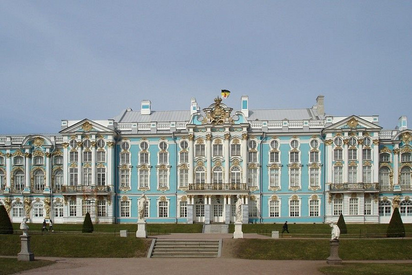 Екатерининский (Большой) дворец (Царское село, С-Петербург) Екатерининский (Большой) дворец (Царское село, С-Петербург)